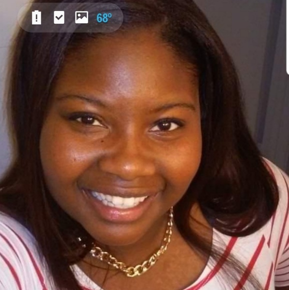 Meet your Posher, Racquel - Picture 1 of 1